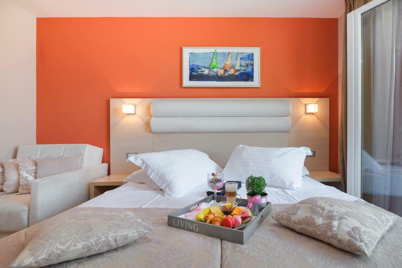 Hotel Maritimo マカルスカ エクステリア 写真