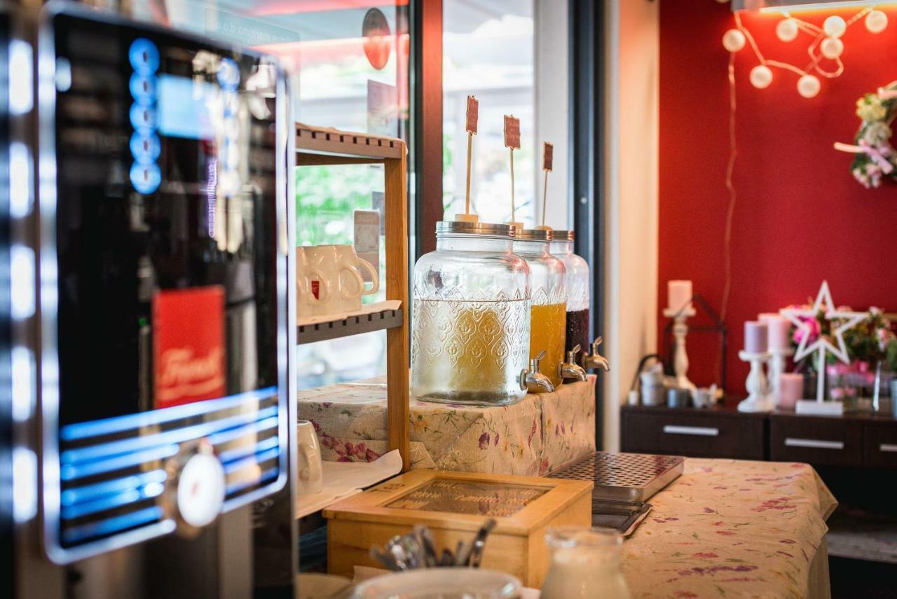 Hotel Maritimo マカルスカ エクステリア 写真