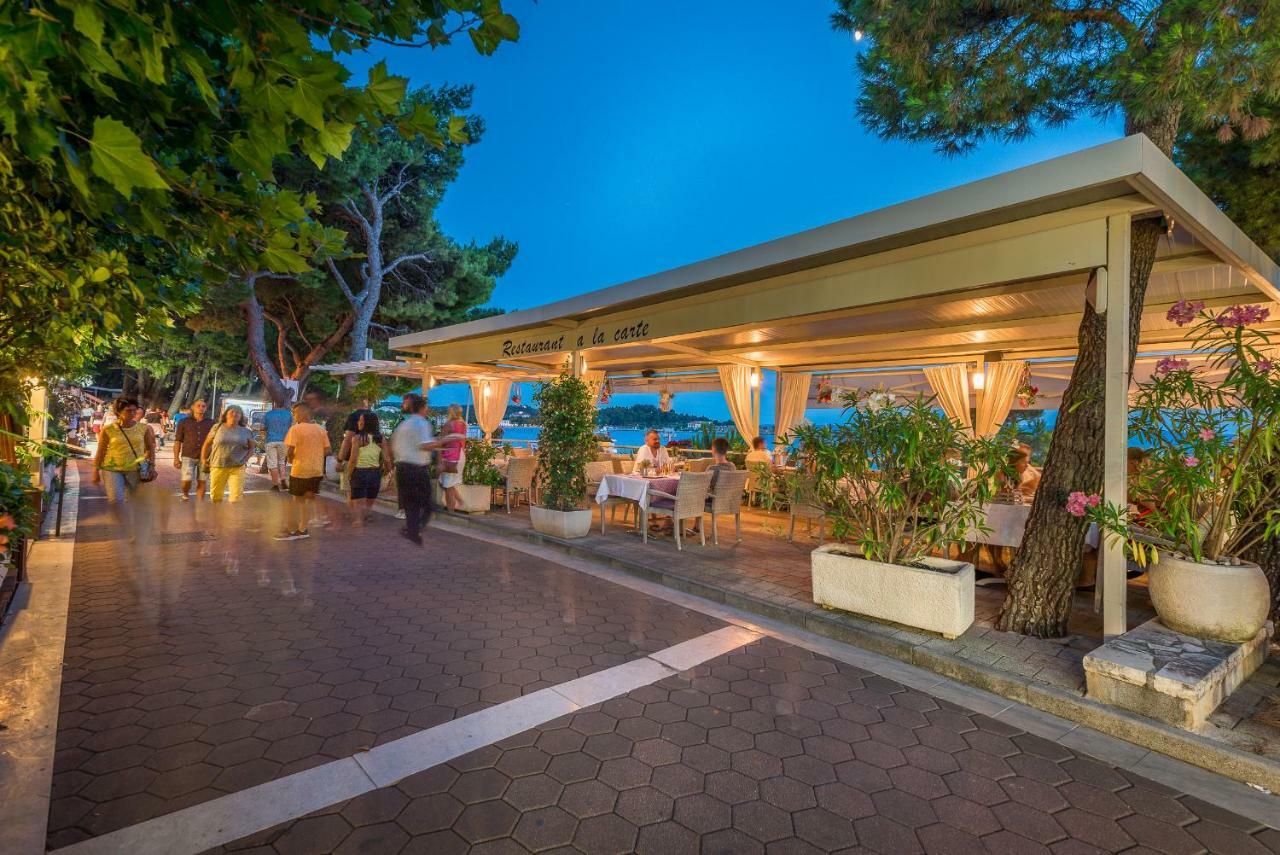 Hotel Maritimo マカルスカ エクステリア 写真